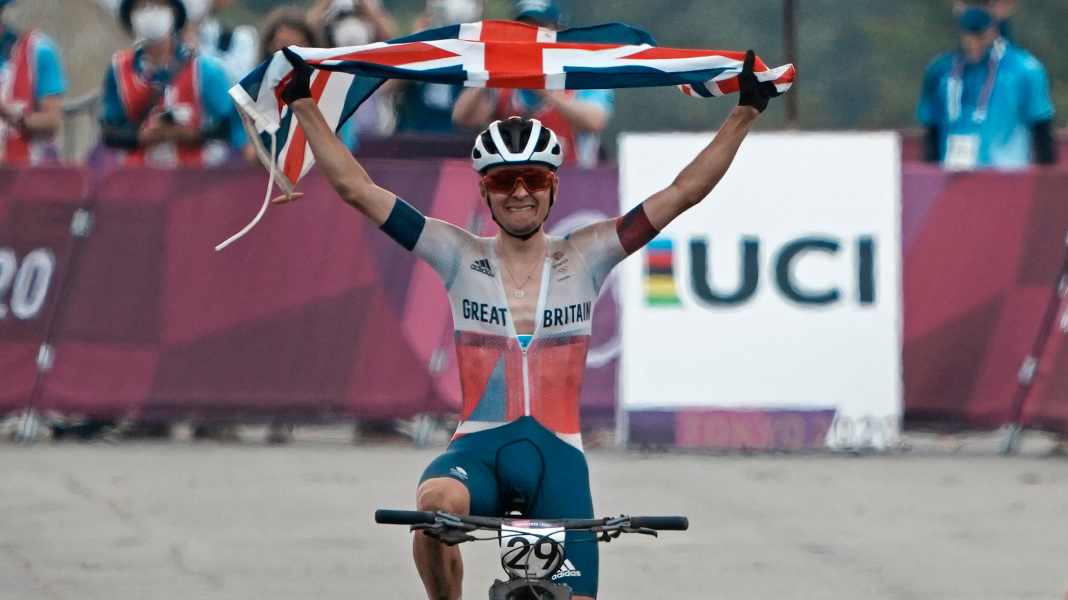 Pidcock wins Olympic gold