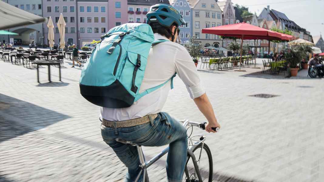 Piggyback: Backpacks in the MYBIKE comparison