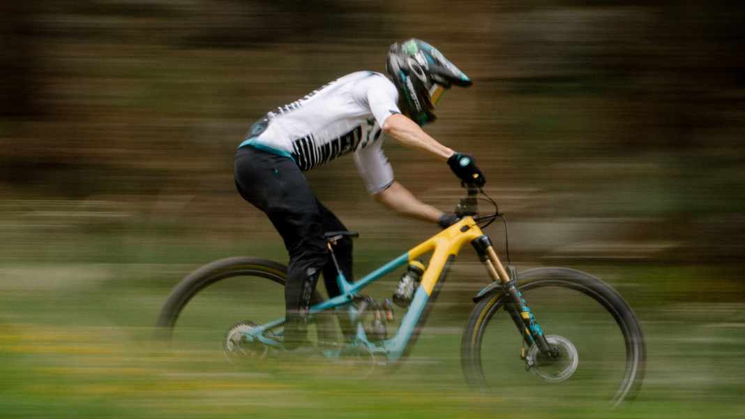 Yeti presents its first e-mountainbike, the 160E