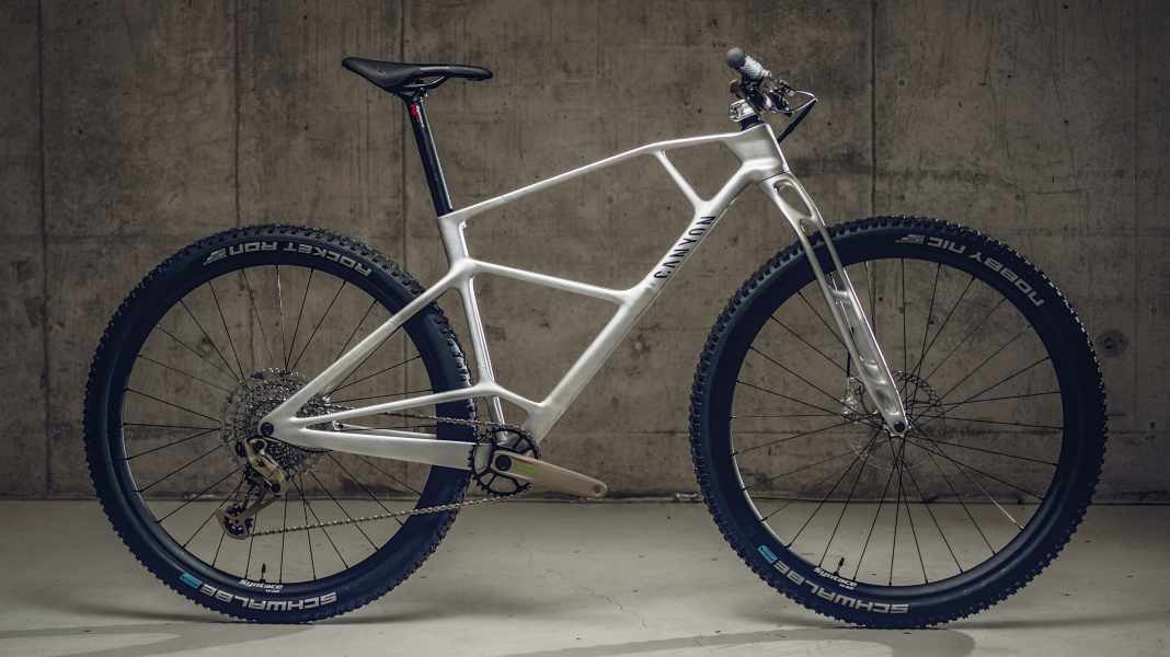 World premiere! The innovative RIDE-GREEN bike