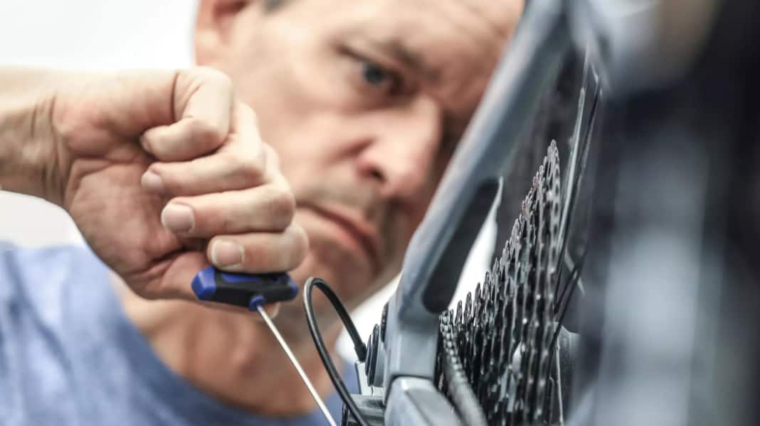 DIY e-bike maintenance: wellness programme for the E-MTB