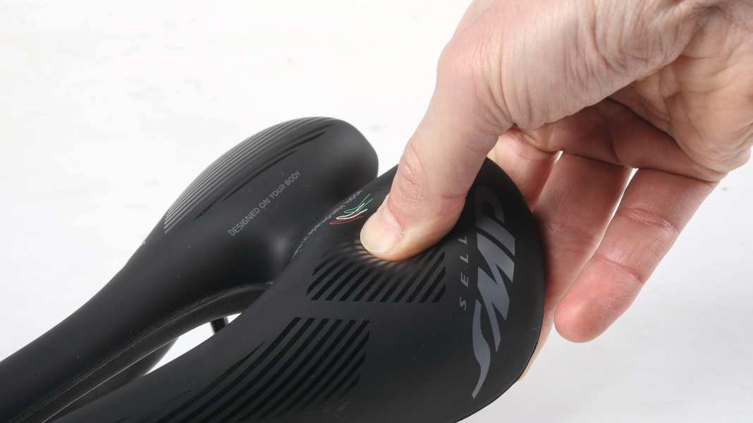 Stay seated without whining: tips for choosing the right saddle