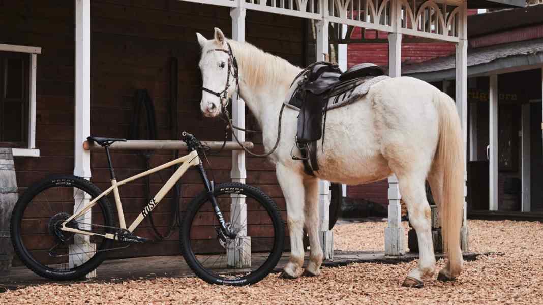 Rose lets its new trail hardtail Bonero out of the stable