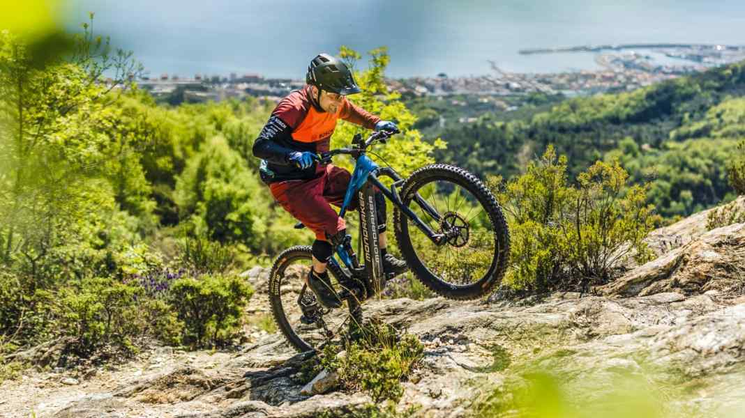 How to: EMTB riding technique video series