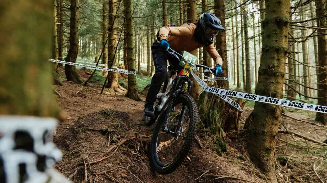 Meisterhaft: Titelverteidigung im Enduro Race