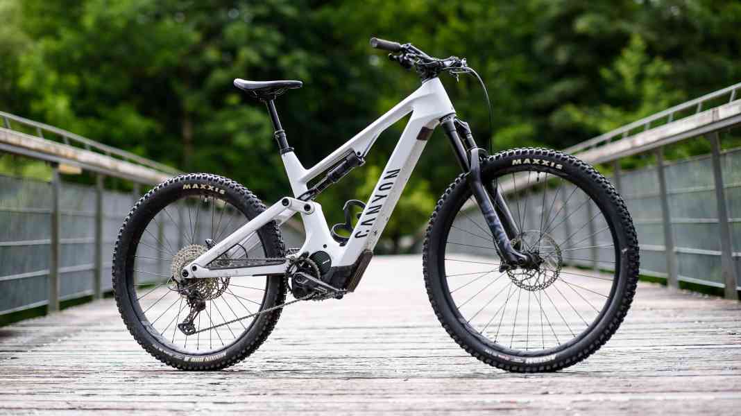 The new Canyon Spectral:On - affordable, light and with a huge battery!