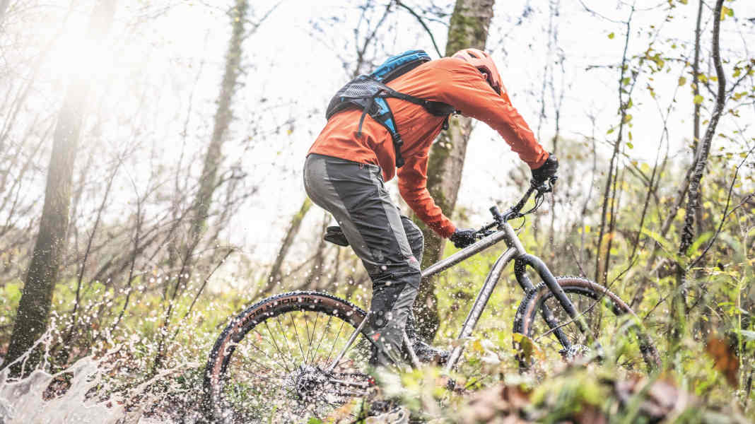 Extreme performances: The fascination of MTB frequent riders