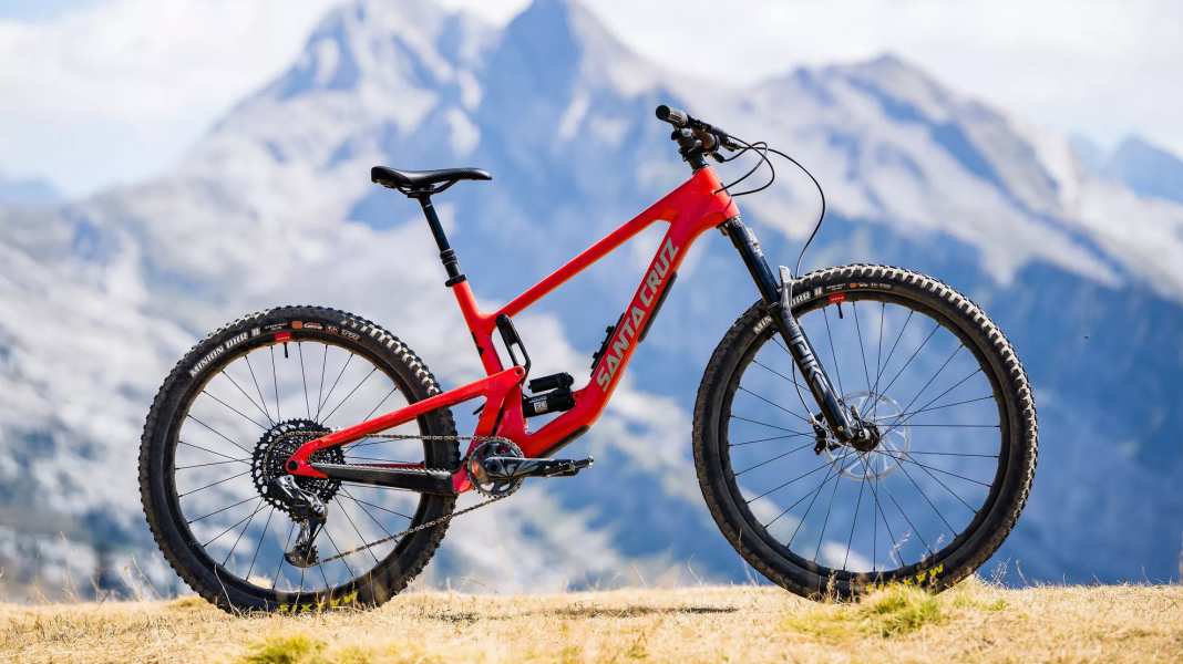 New Santa Cruz 5010: playful trail bike now with MX wheel mix