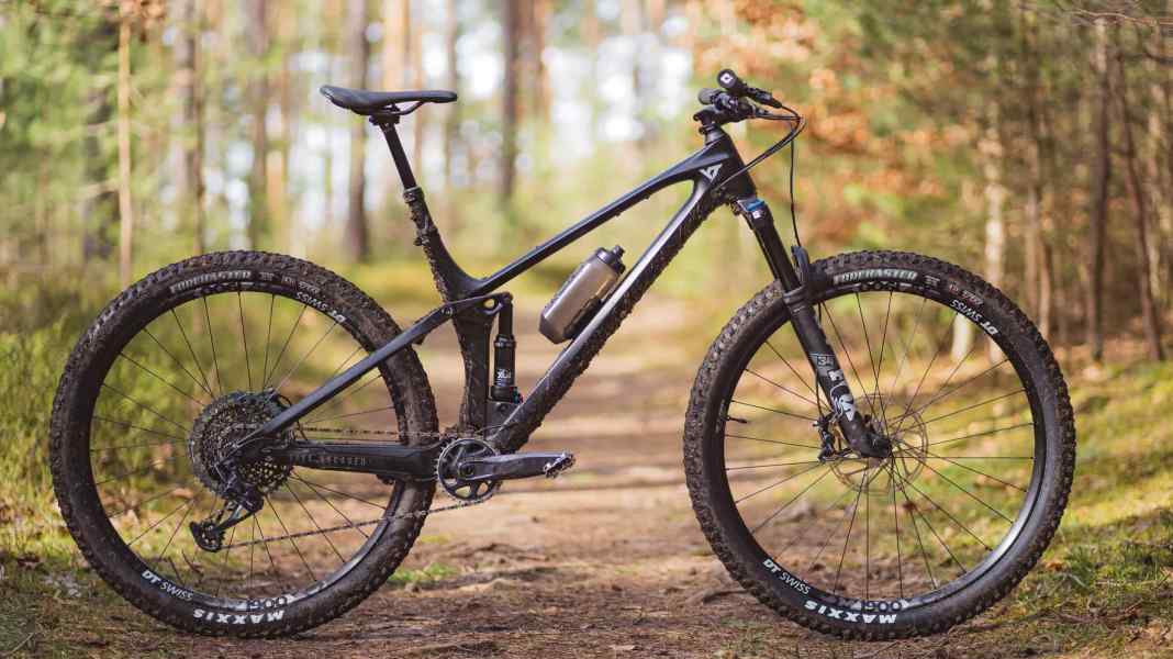 The chameleon among trail bikes: YT Izzo in the endurance test