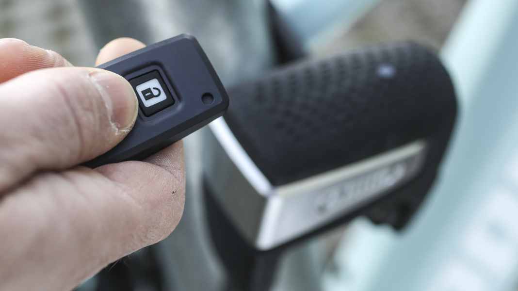 ​E-Bike-Diebstahlschutz: Smarte Schlösser und GPS-Tracker im Härtetest