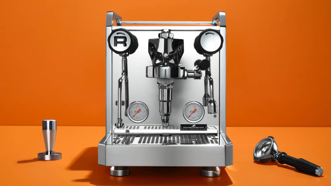 Limitierte Siebträgermaschine Mozzafiato FAST: Steigt Zwift jetzt ins Kaffeegeschäft ein?