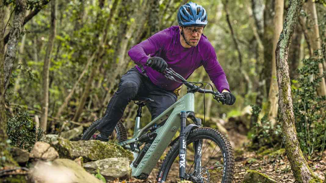 Test Canyon Strive:On CFR: Ein Enduro unter Stark-Strom