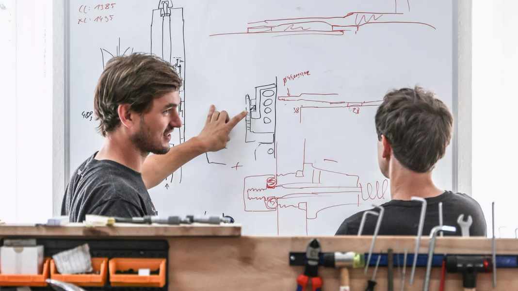 BIKE Project Europe: Intend builds the chassis for the European bike project
