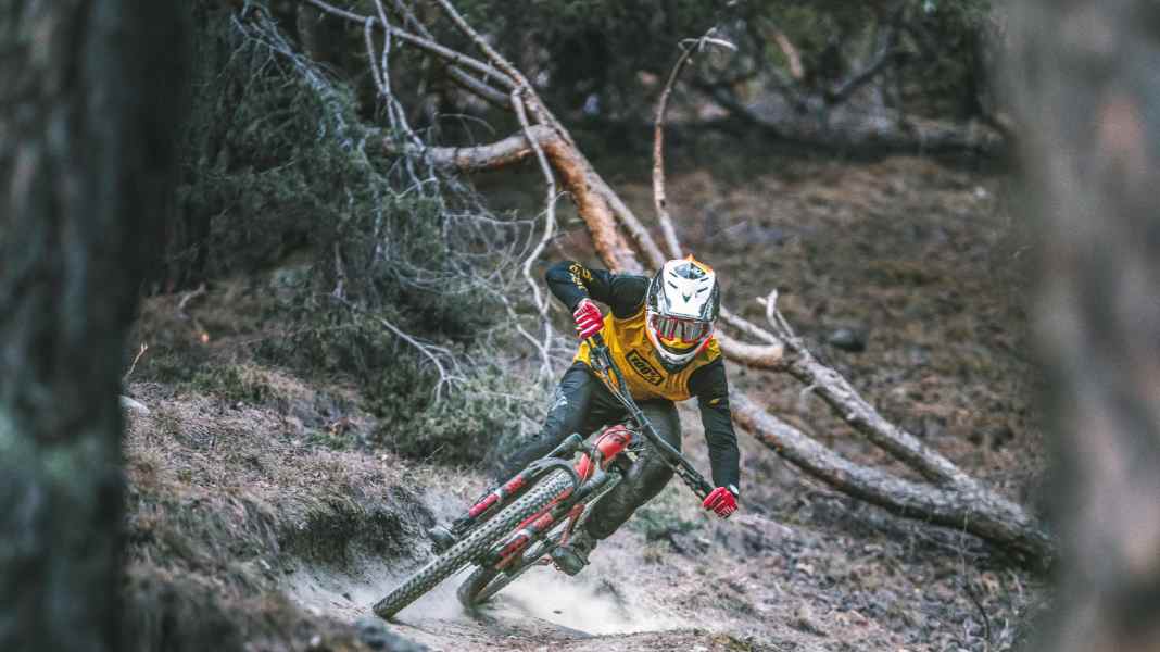 Premium enduro bikes 2023: Transition Patrol Mullet CF GX on test