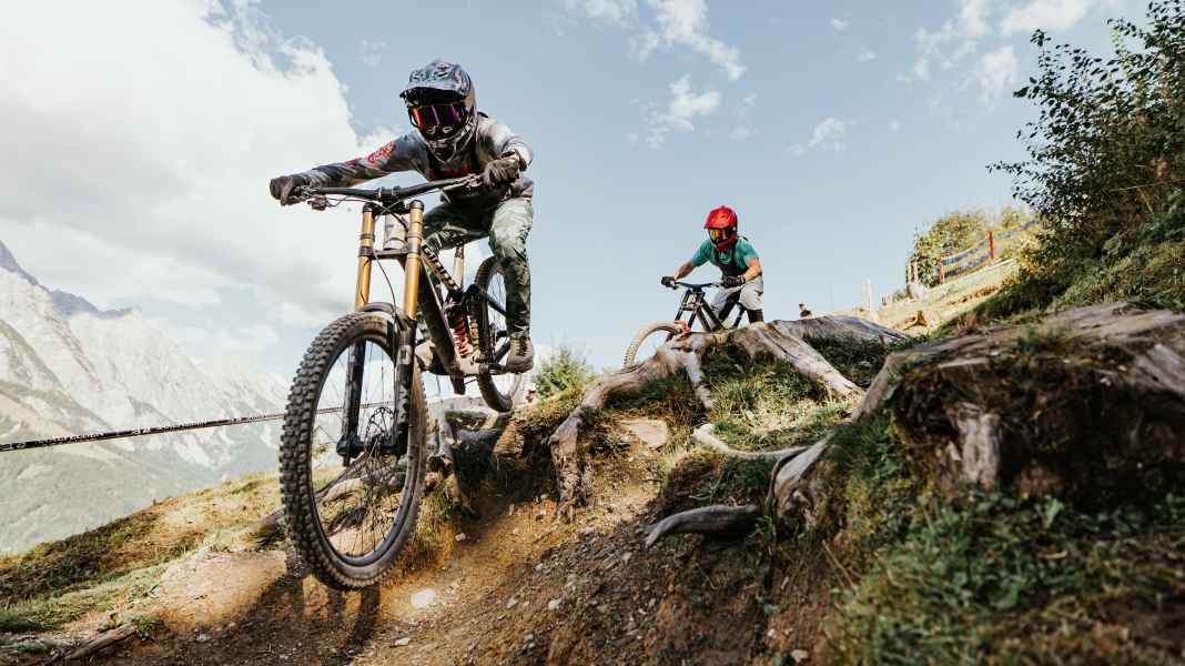 Giant Glory vs. Ribisu Psycopath: Big-Bike-Duell im Bikepark – Giant gegen Ribisu