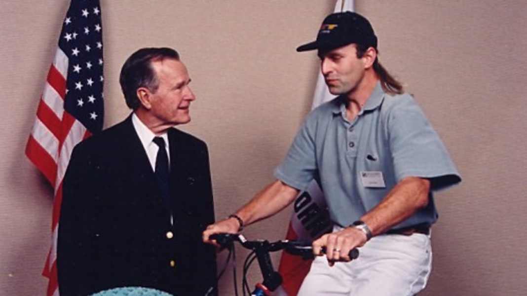 Flashback 1997: Hans Rey trifft George Bush Senior