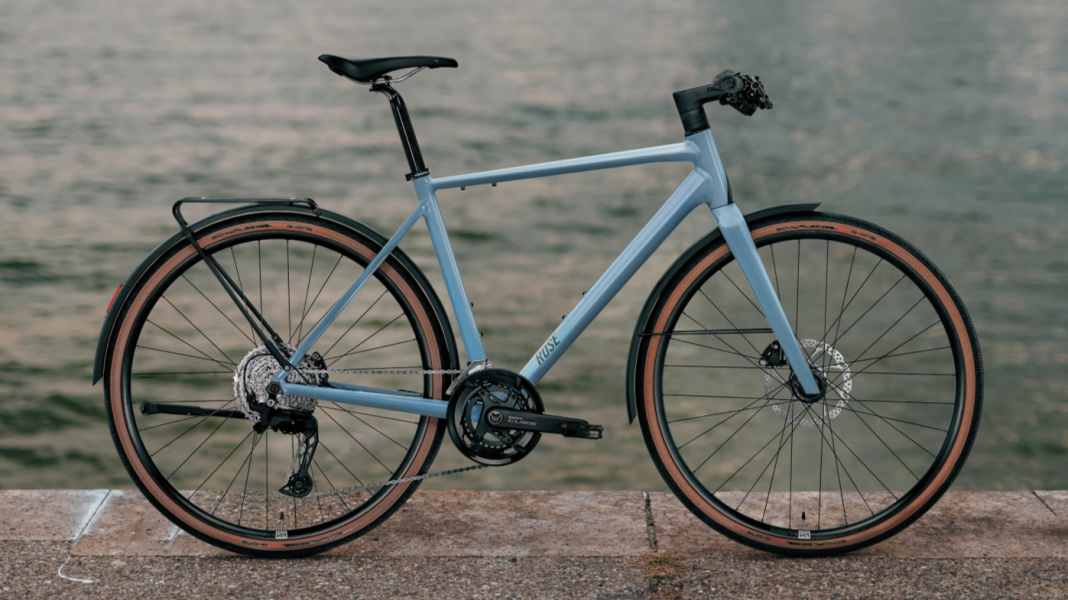 Rose Sneak EQ: New from Rose - city bike with a service mindset