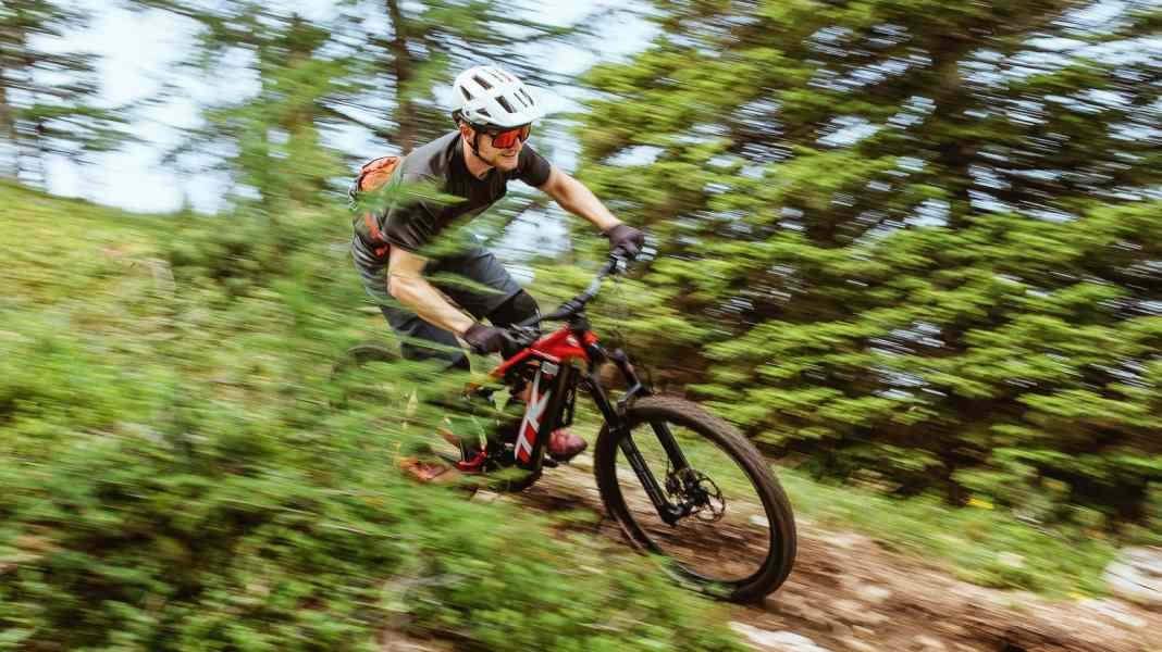 E-Enduro test: Seven E-Enduro bikes up to 7000 euros in a comparison test