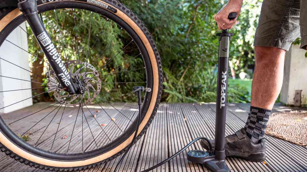 Air pump test: The three best floor pumps in our test