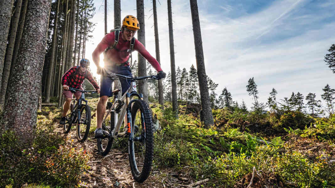 Czech Republic: Trail park and touring area Lipno at Lake Vltava - 3 tours around the Lipno trail park [Download GPS data]