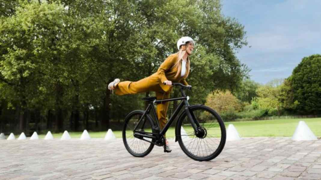 Replacing e-bikes instead of disposing of them