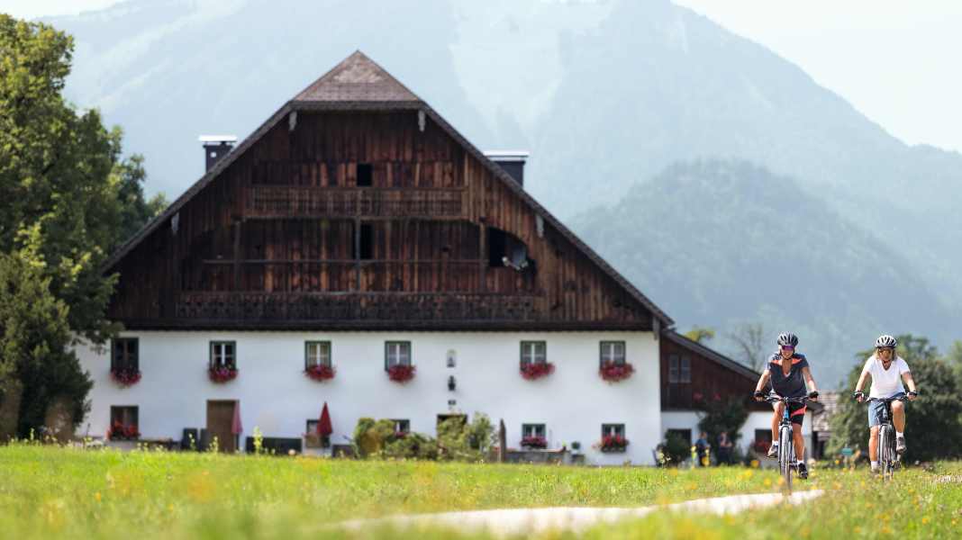 Salzkammergut cycle path