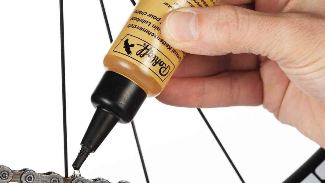 How to protect your bike chain from wear