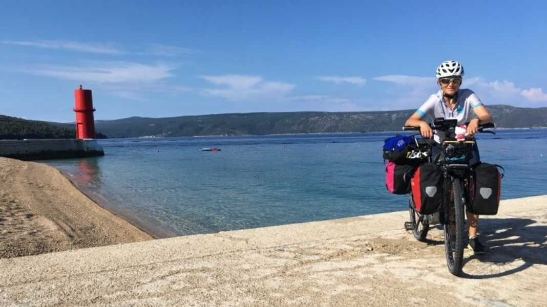 To China by e-bike