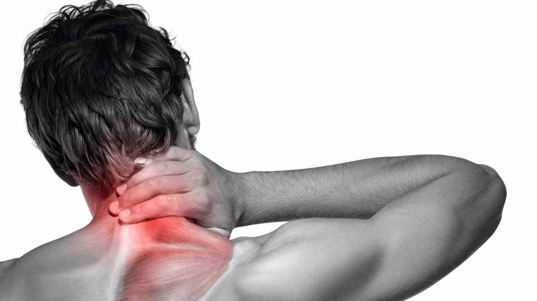 Nackenschmerzen beim Radfahren: Schmerzen lindern und vorbeugen