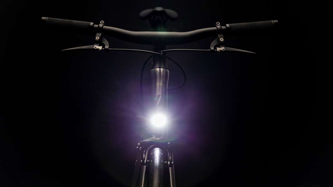 Bicycle lights: front & rear lights in the test