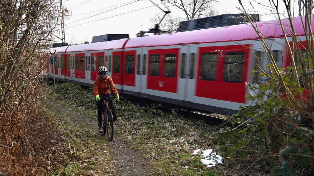 Commuting by bike: how to take your bike on buses and trains