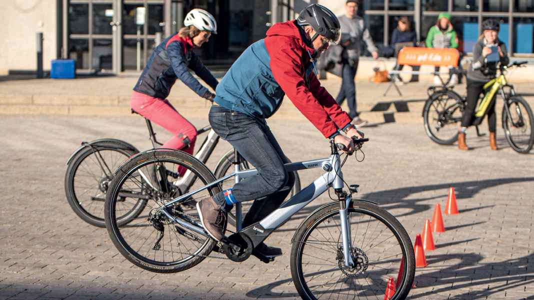 Cycling safely: Tips for better riding technique on the e-bike
