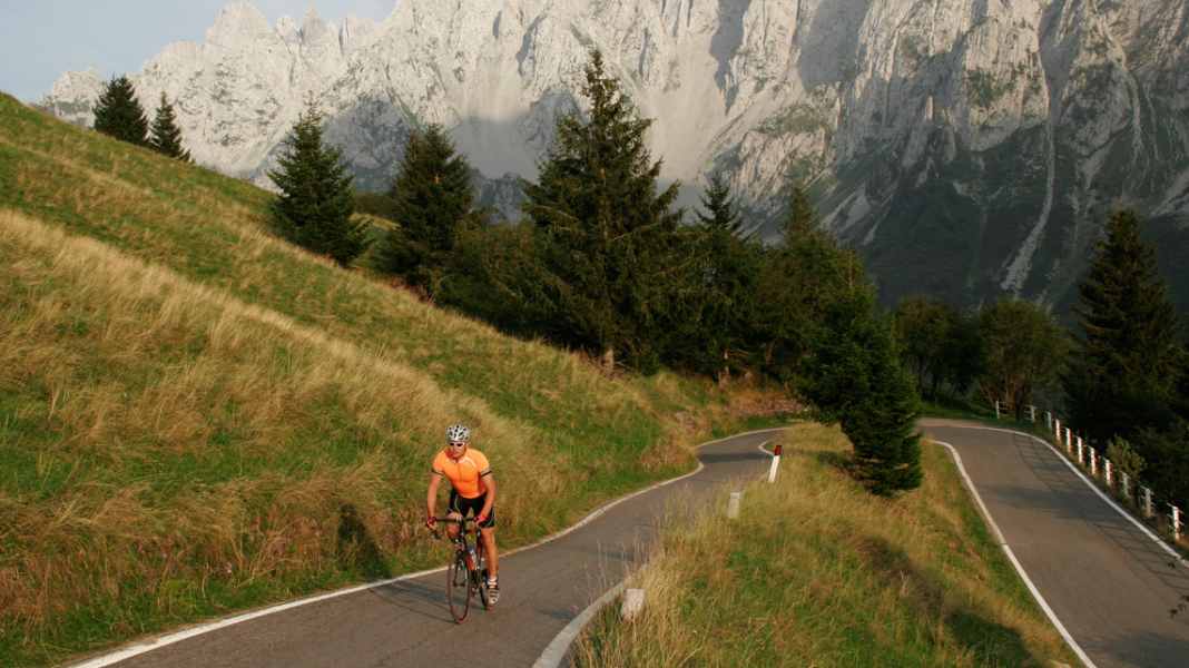 Anstiege der Alpen: Passo del Vivione - Passo del Vivione: Schmales Traumsträßchen