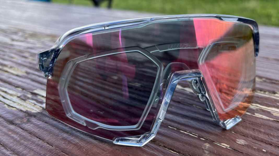 100% cycling goggles: Optics clip for sharp vision in the test