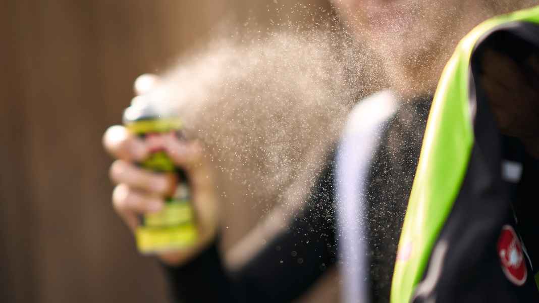 Les vestes de pluie : Imprégnation avec spray et imprégnation avec wash-in