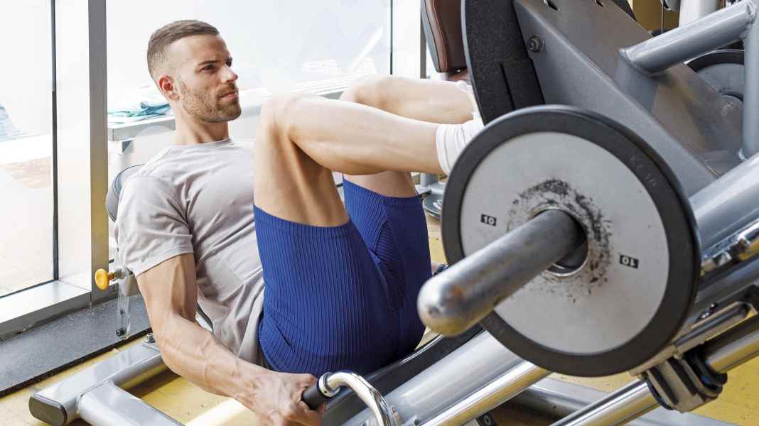 Strength training: pumping makes you faster
