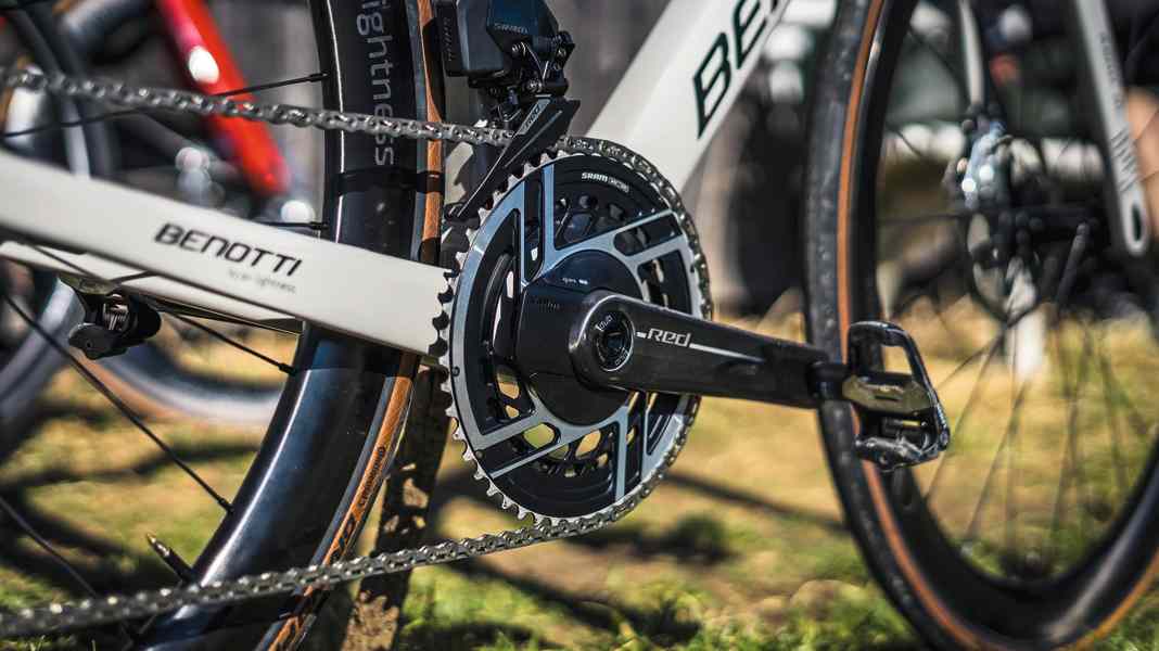 SRAM Red AXS en test : Que peuvent faire les composants de cette entreprise innovante ?