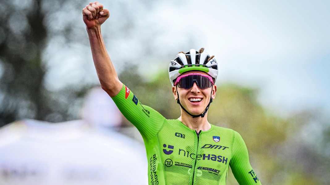 Interview après la victoire aux championnats du monde : Tadej Pogačar : "On finit par douter un peu".