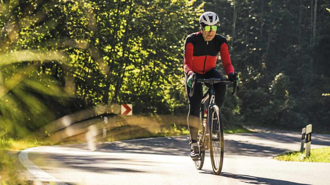 E-Rennräder spalten: “Ich habe große Vorurteile gegenüber dem E-Rennrad”