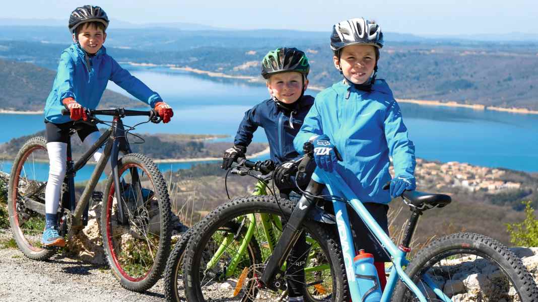 Biking with children: How to make cycling with children a complete success
