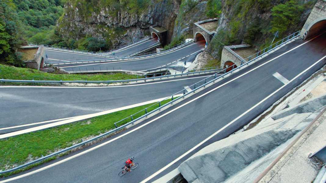 Anstiege der Alpen: Passo di San Boldo - Passo di San Boldo: Eindrucksvoller Winzling