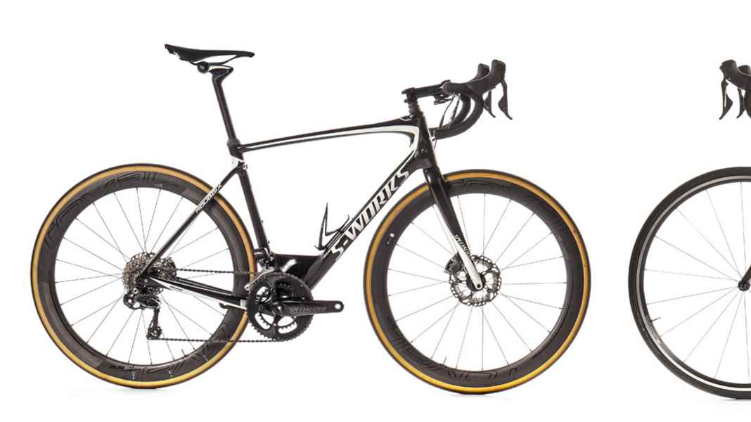 Test 2018 : Vélos de course suspendus de Specialized et Trek - Specialized S-Works Roubaix contre Trek Domane SLR 6