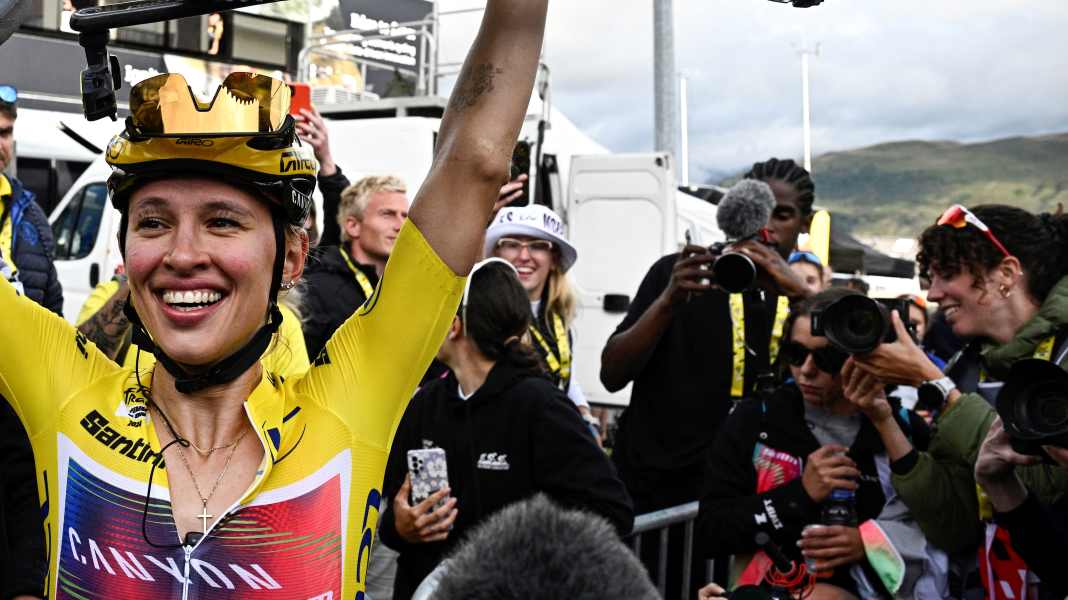 Sekunden-Thriller in Alpe d’Huez: Niewiadoma gewinnt Tour de France Femmes
