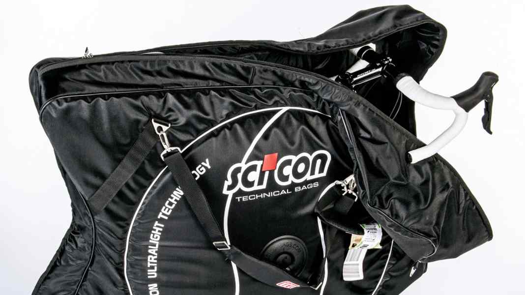 Test 2015: Aerocomfort 2.0 pannier from Scicon - Quickly packed: Scicon Aerocomfort pannier on test