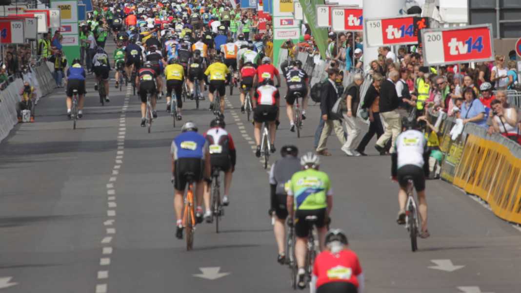 12.000 Teilnehmer beim Skoda Velothon Berlin 2012