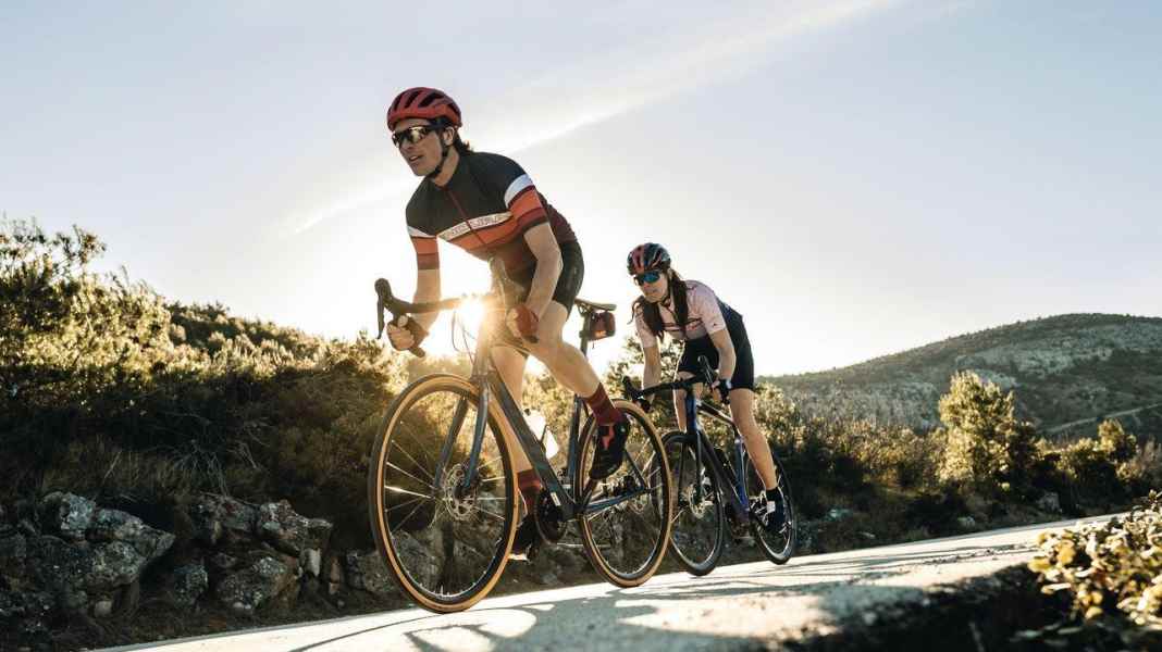 Vergleichstest: Sechs Marathonrenner zwischen 2.100 und 2.500 Euro im Test