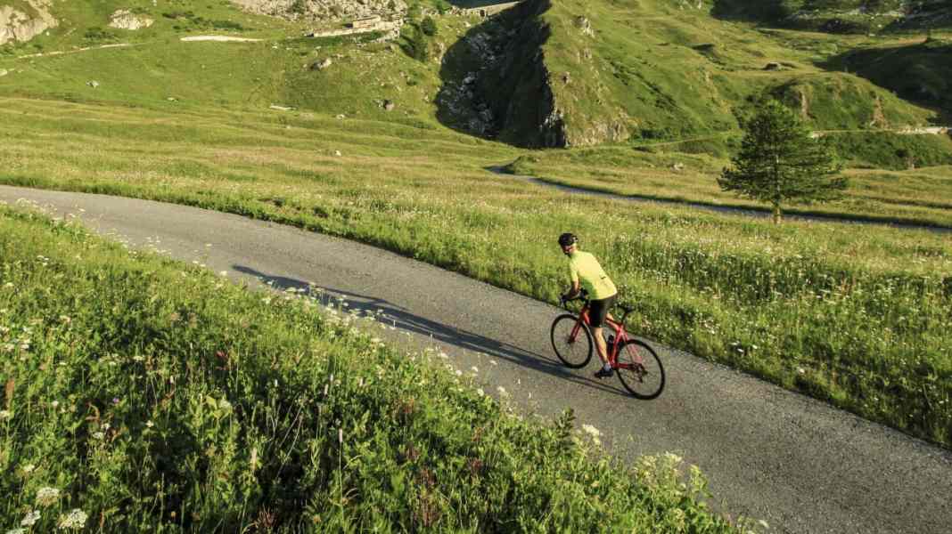 Italy North: Four road bike tours in Piedmont - Lonely mountain roads in Piedmont