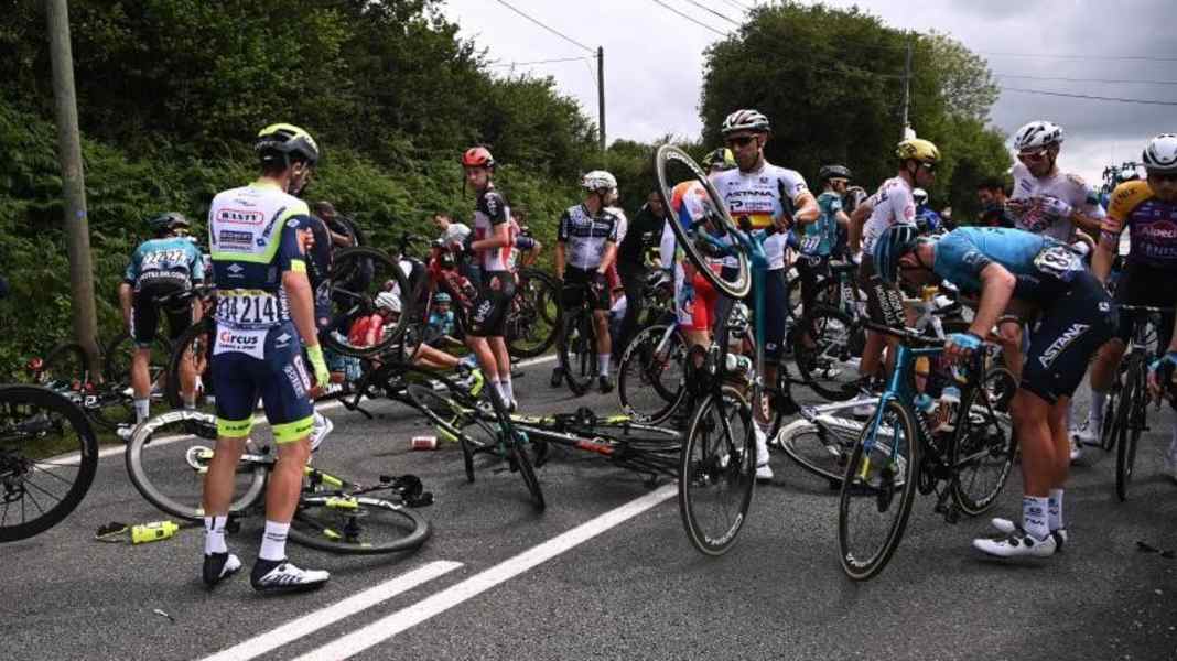 Bewährung nach Sturz-Drama für Frau mit Schild gefordert