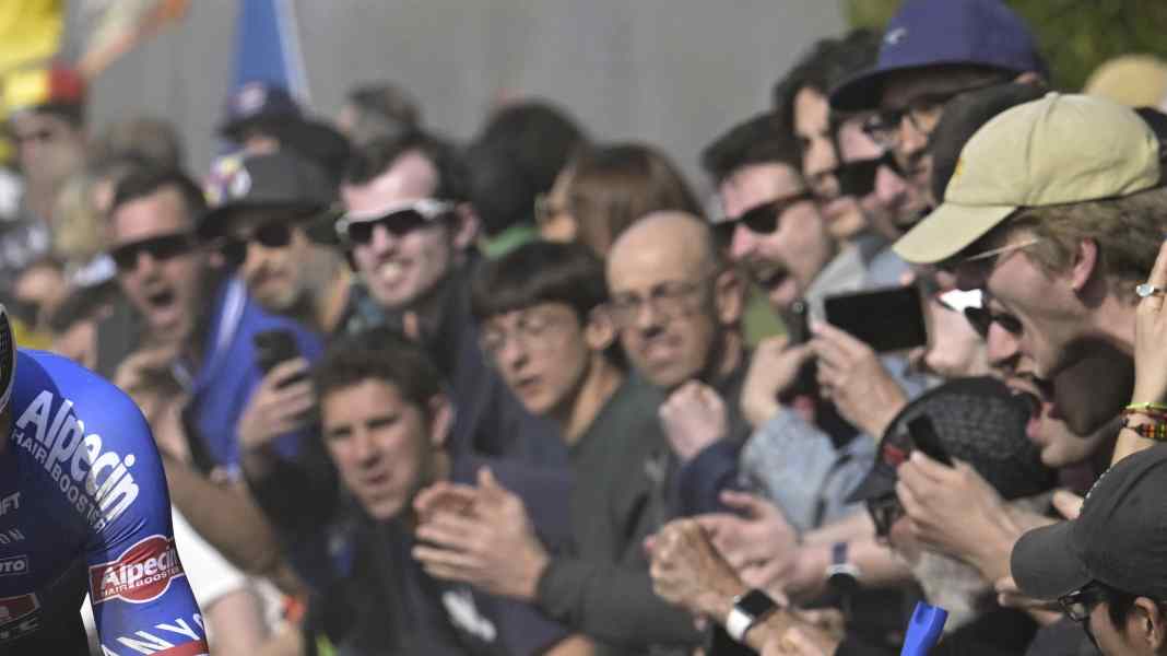 Van Aert vs. van der Poel : les calendriers de course des stars des classiques en comparaison