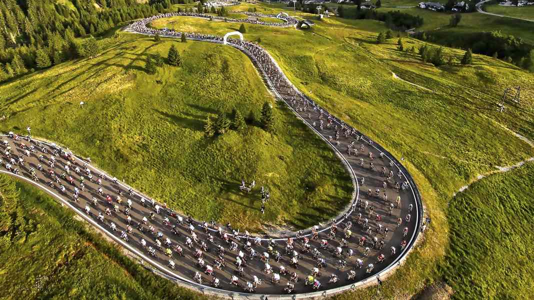 Sella Ronda or: The Sella Ronda - Sella Ronda: Rough terrain and fine passes